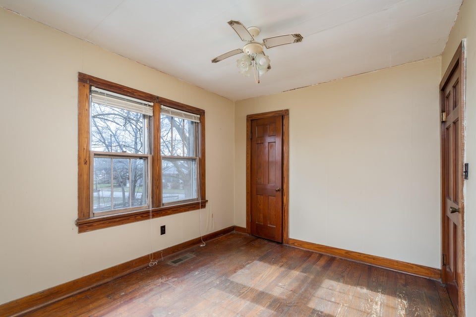 Photo #10: 119 Housley Avenue