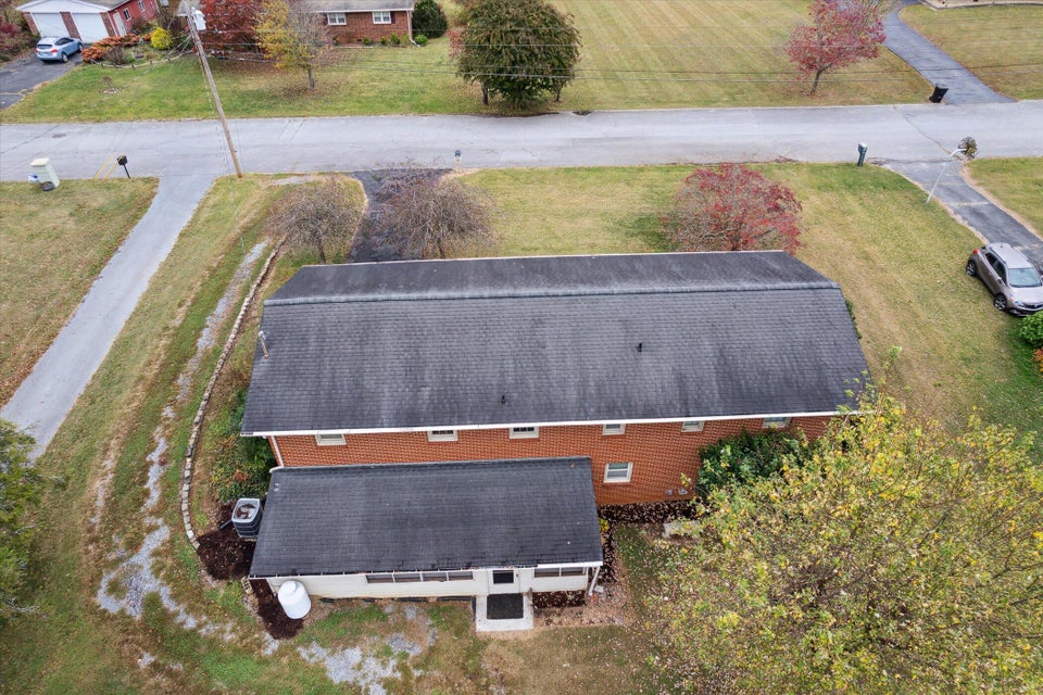 Photo #50: 329 Piney Avenue
