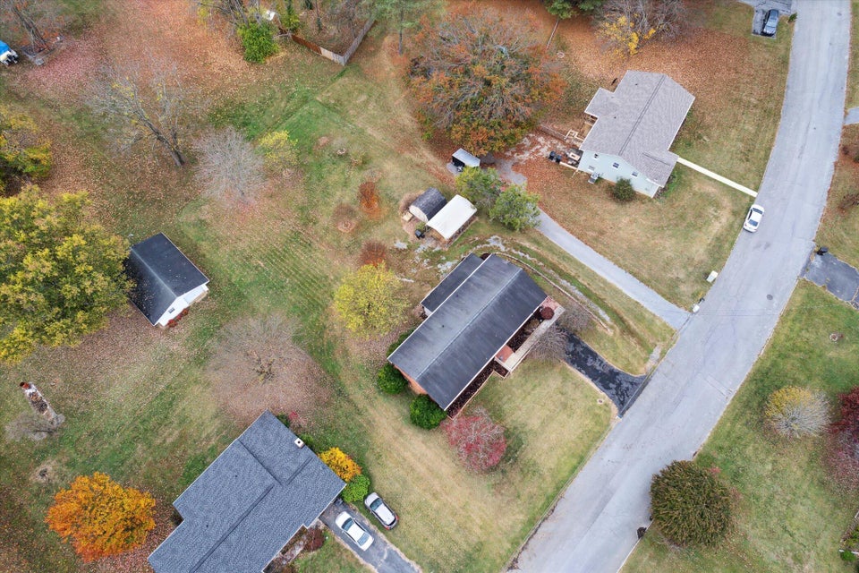 Photo #52: 329 Piney Avenue