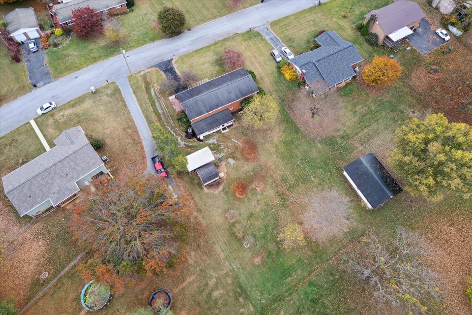 Photo #54: 329 Piney Avenue