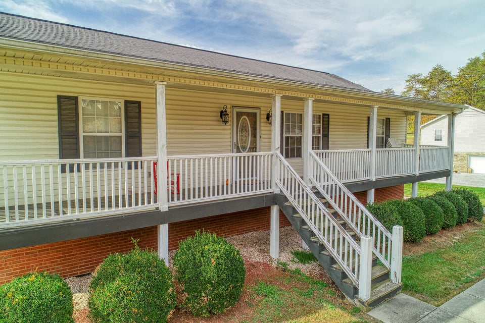 Photo #3: 219 Easy Street