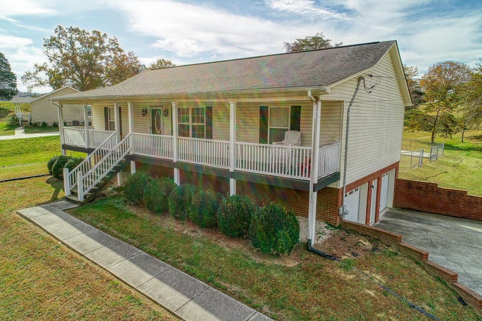 Photo #4: 219 Easy Street