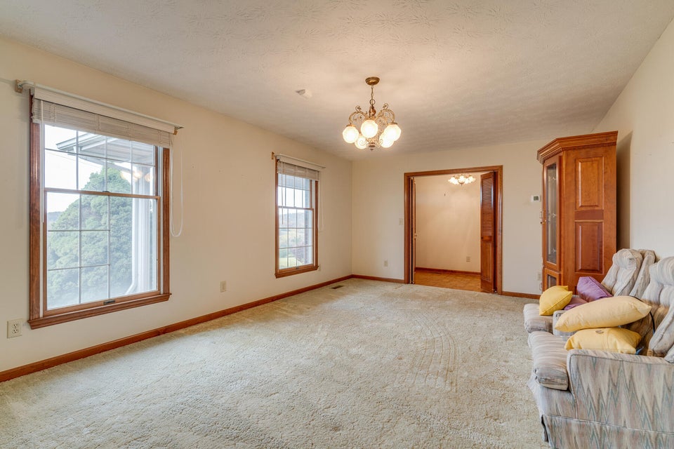 Photo #10: 146 Central Drive