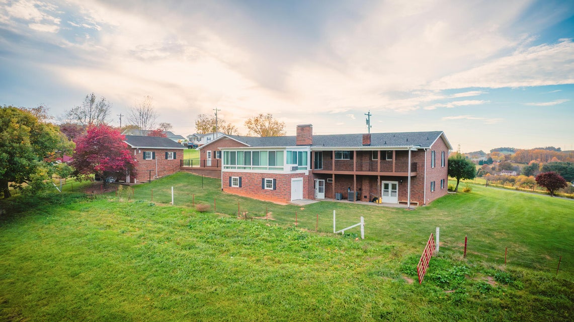 Photo #61: 146 Central Drive