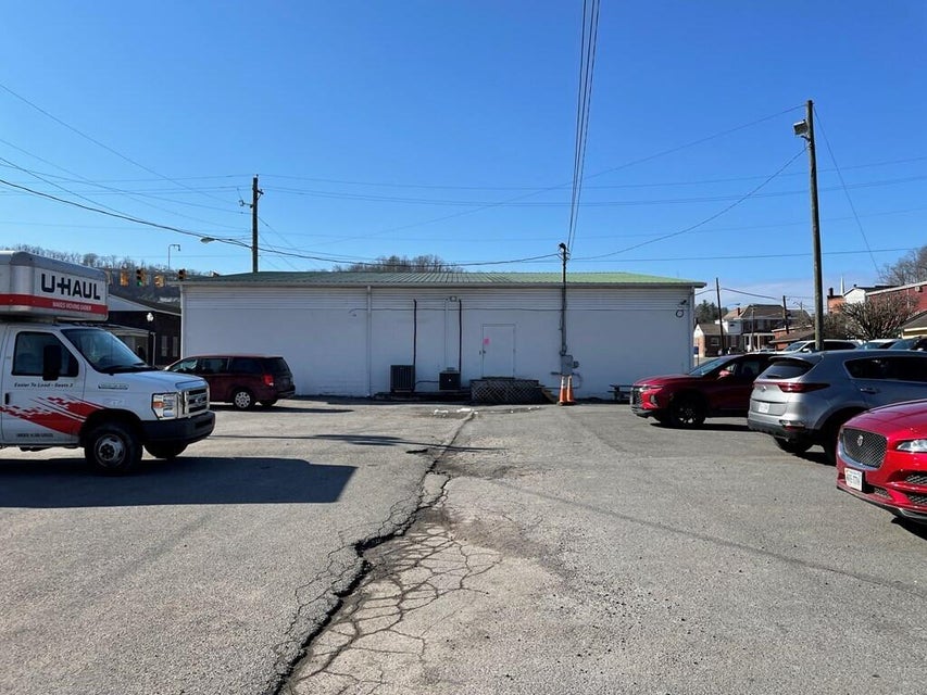 Photo #3: 165 Mcclure Avenue