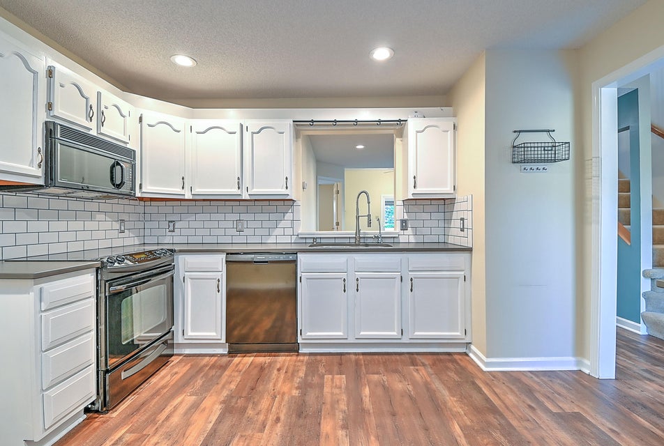 Photo #9: 411 Laurelwood Drive