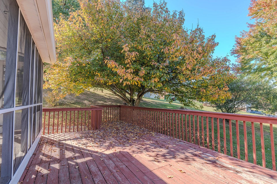 Photo #9: 6230 Nightingale Street