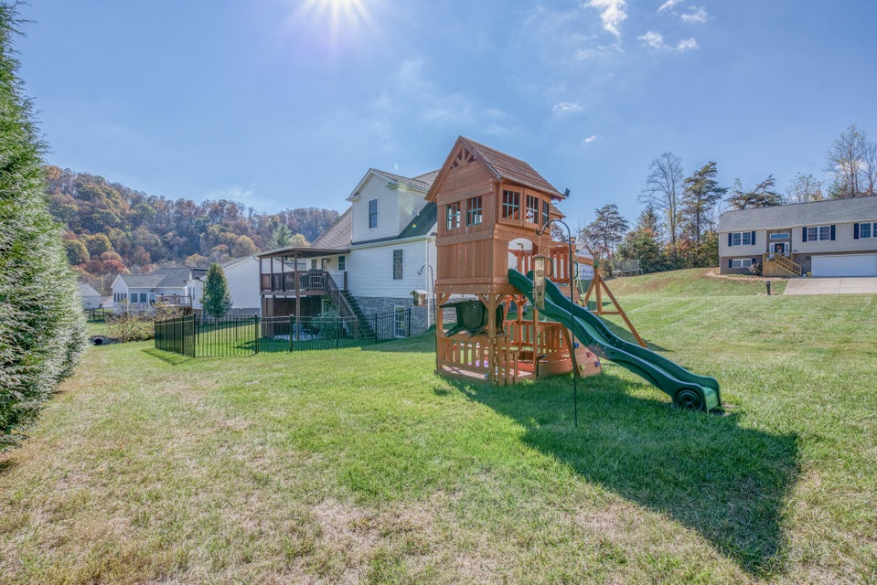 Photo #36: 159 Brighton Place