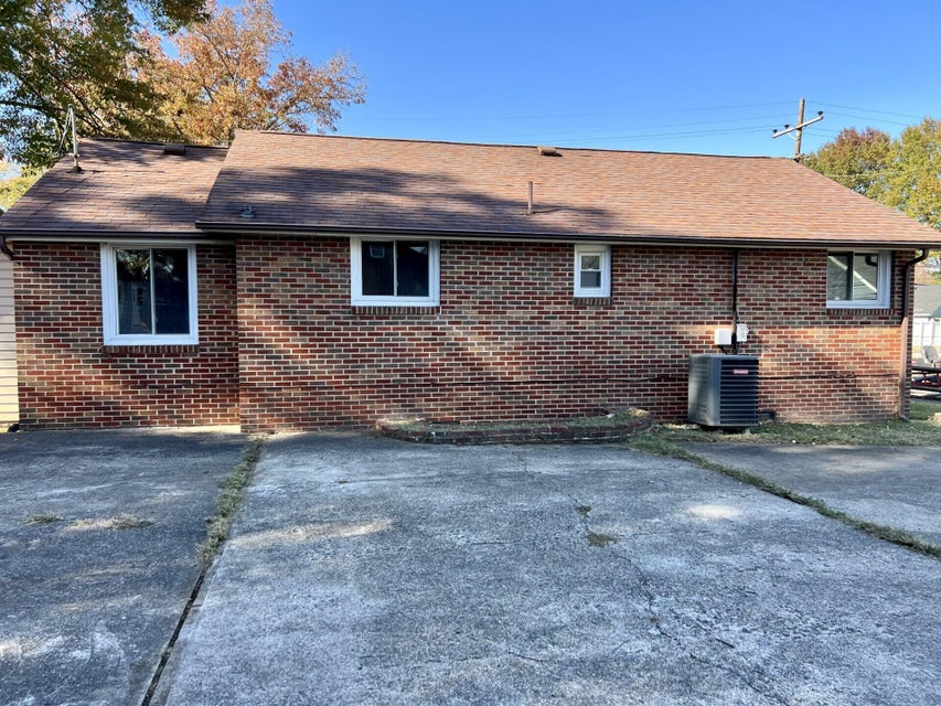 Photo #6: 1605 Vance Street