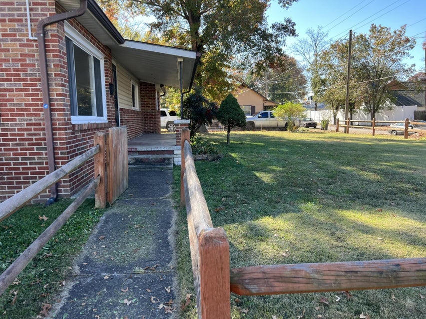 Photo #4: 1605 Vance Street
