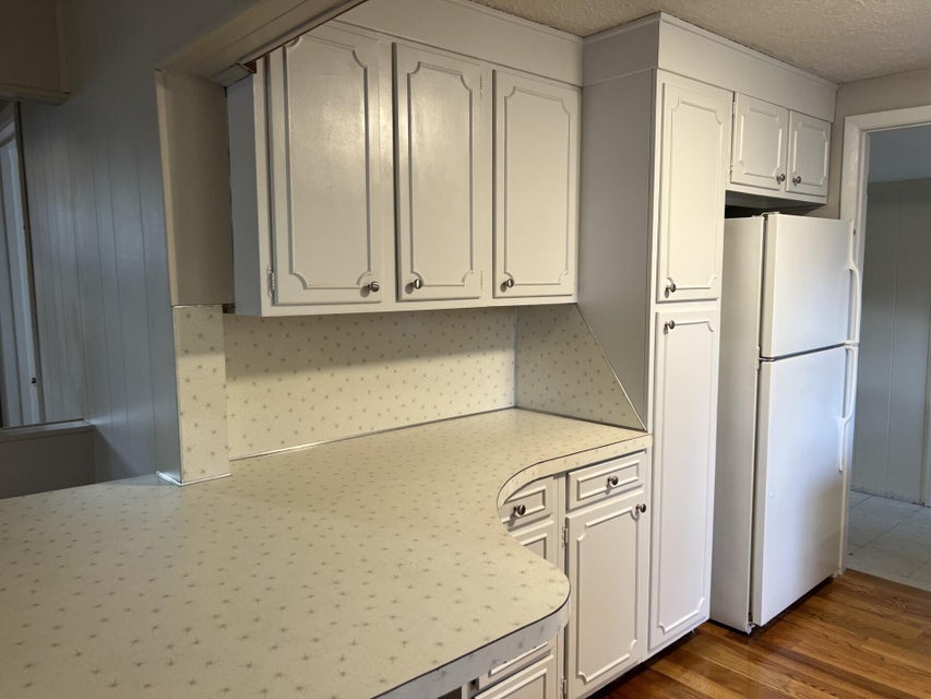 Photo #10: 1605 Vance Street