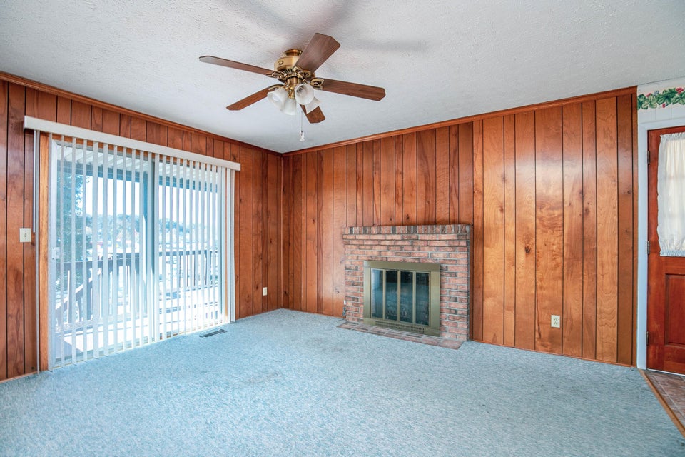 Photo #11: 1213 Malabar Drive