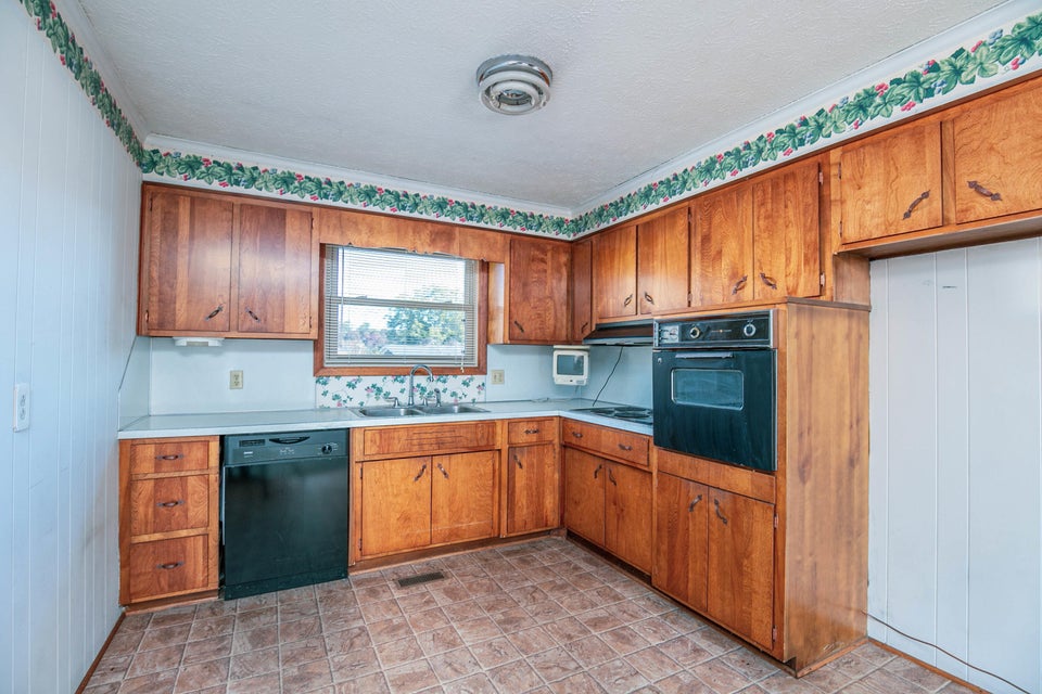 Photo #15: 1213 Malabar Drive