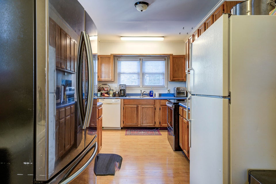 Photo #15: 118 Maple Street