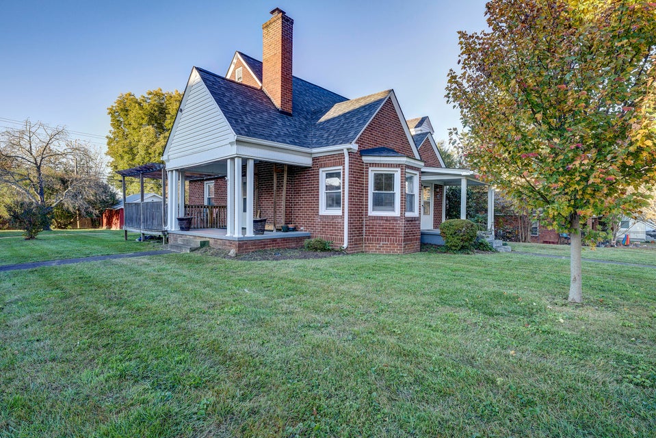 Photo #3: 118 Maple Street