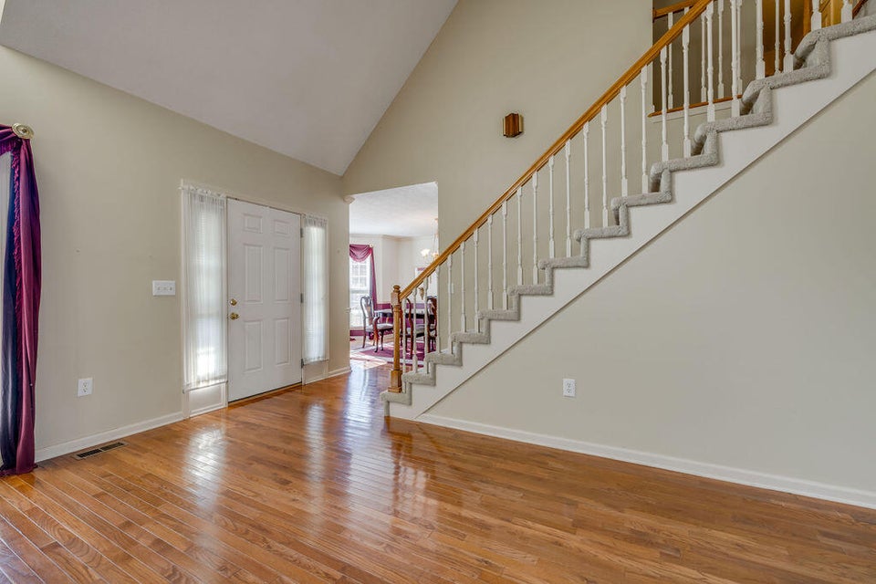 Photo #11: 208 Wiltshire Drive