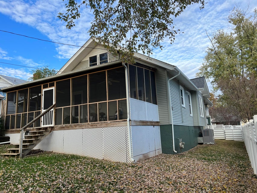 Photo #82: 518 Fairmont Ave. Avenue