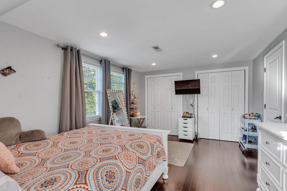 Photo #27: 876 Fraley Avenue