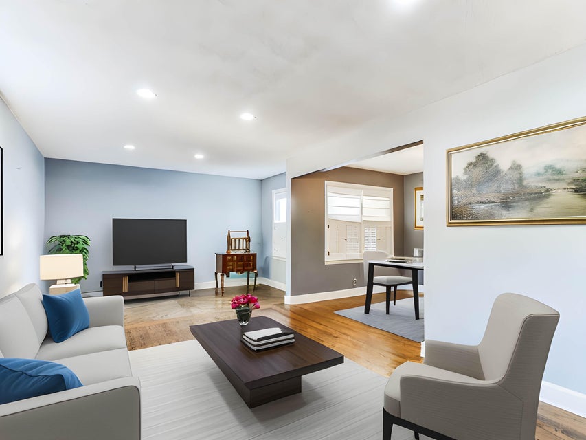 Photo #8: 997 Sullivan Street