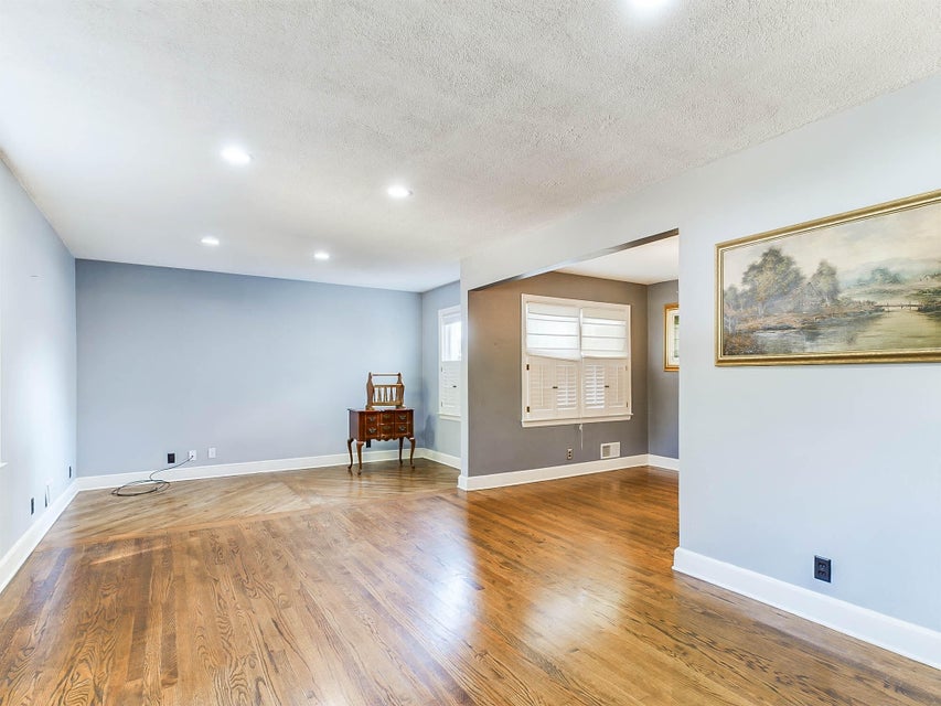 Photo #9: 997 Sullivan Street