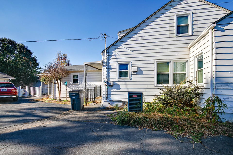 Photo #38: 997 Sullivan Street