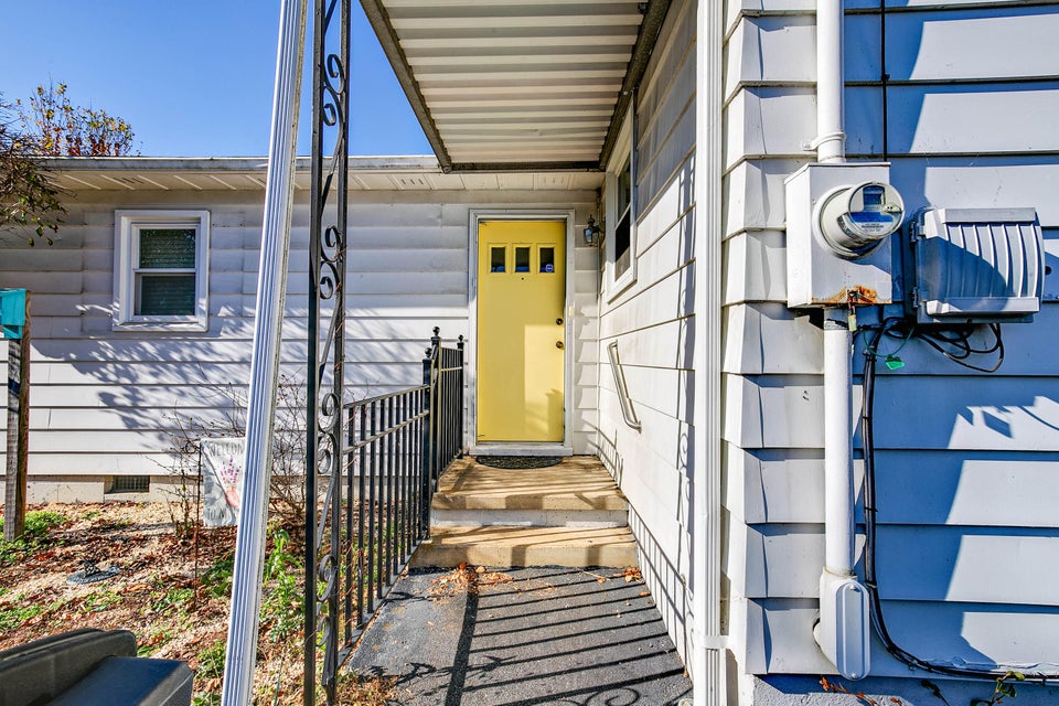 Photo #39: 997 Sullivan Street