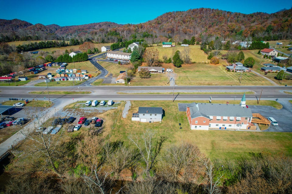 Photo #31: 2617 Volunteer Parkway