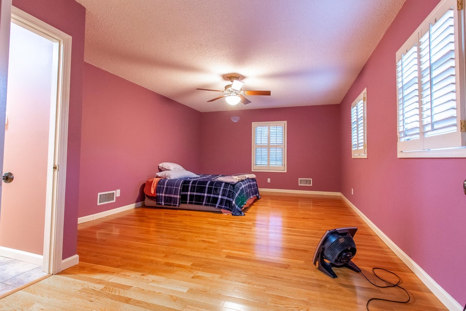 Photo #17: 1405 Woodmont Drive