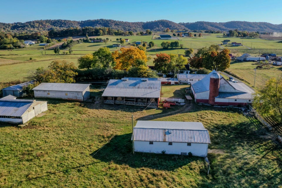 Photo #10: 850 Seahorn Road