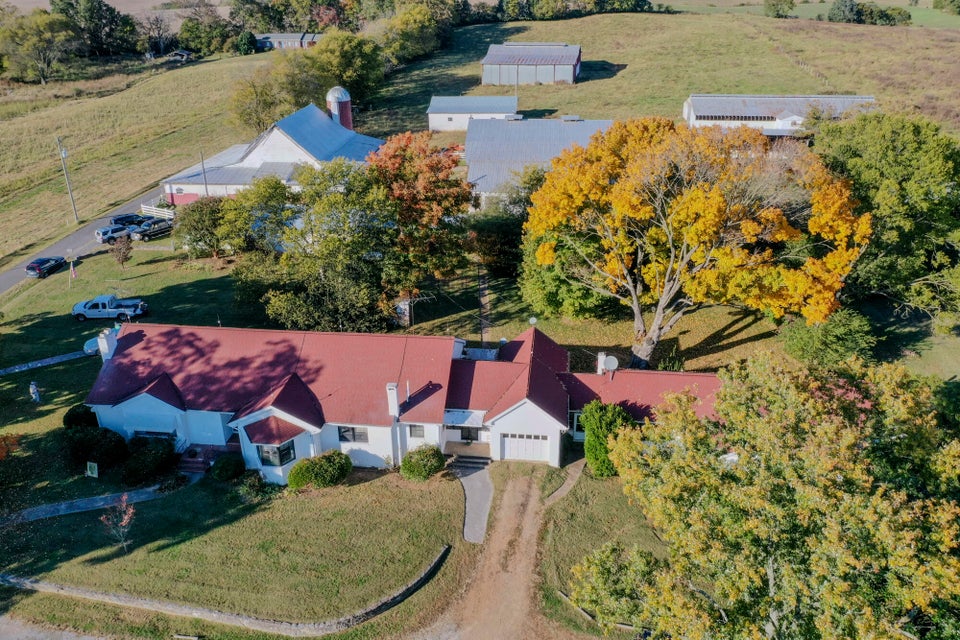 Photo #22: 850 Seahorn Road