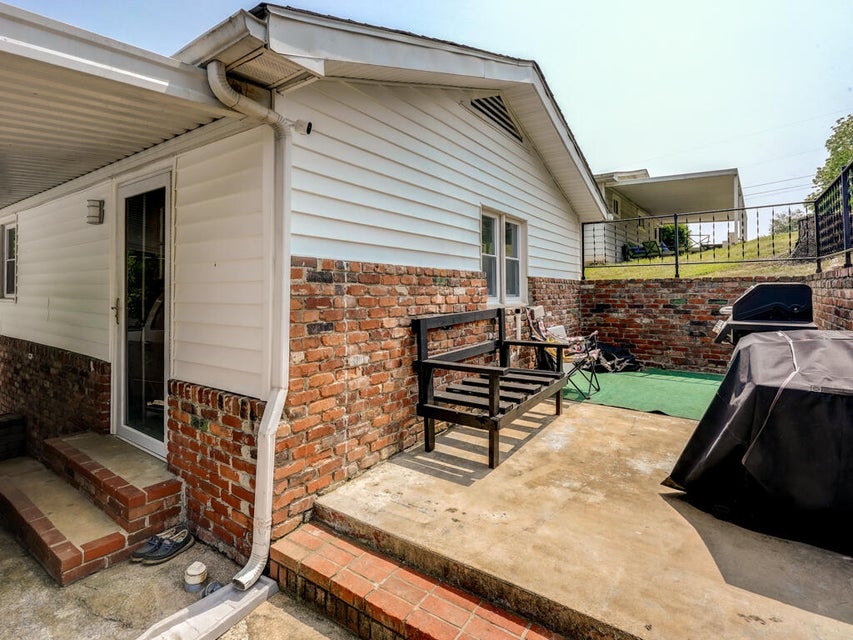 Photo #4: 2105 Watauga Avenue