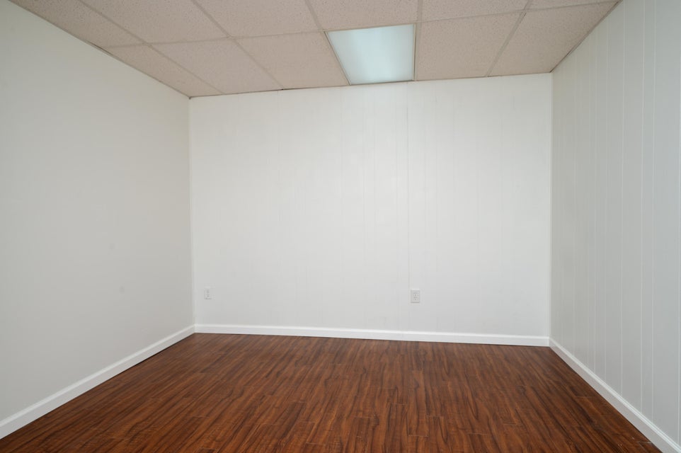 Photo #28: 1120 Drumcastle Avenue