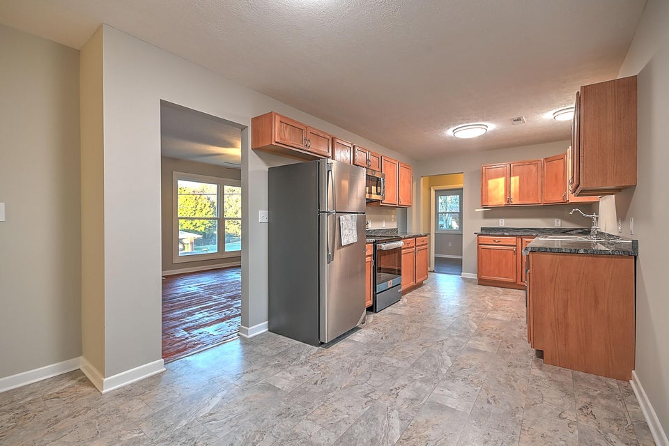 Photo #13: 407 Monte Vista Drive