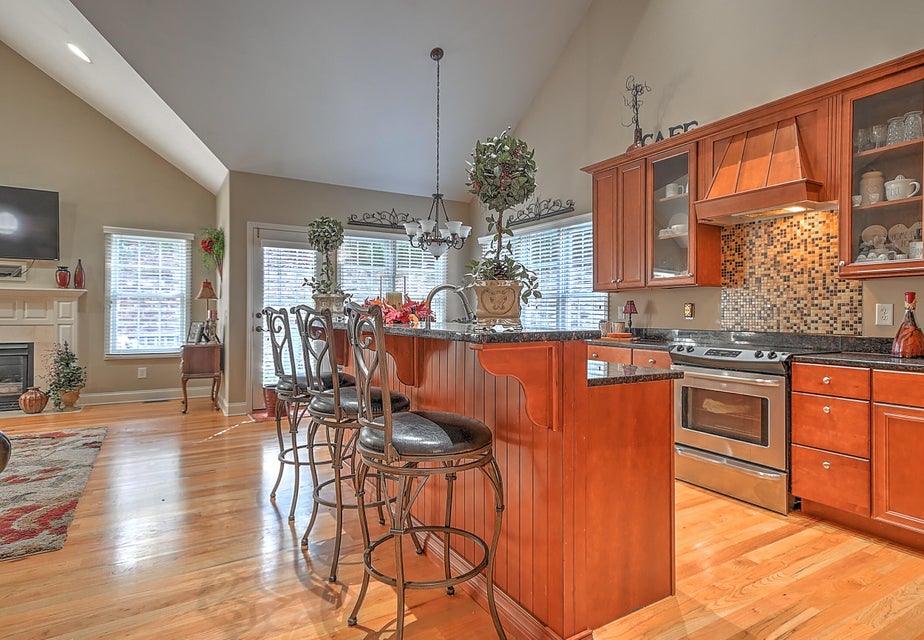 Photo #17: 1105 King Richard Boulevard