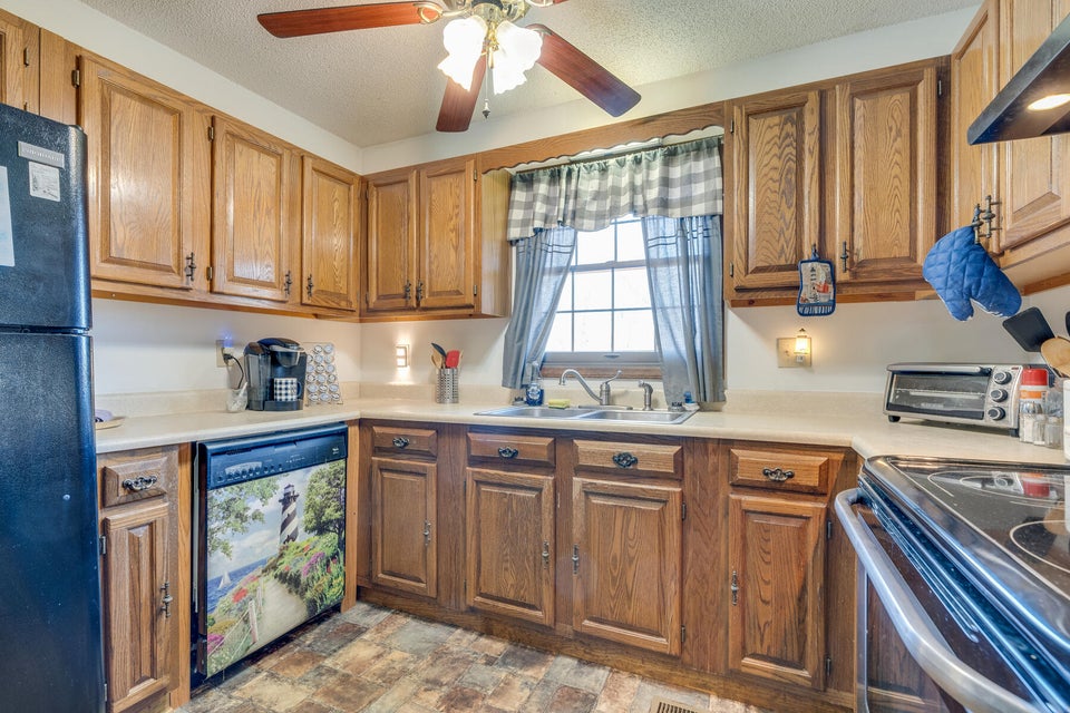 Photo #12: 164 Carden Drive