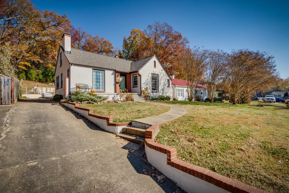 Photo #2: 1288 Catawba Street
