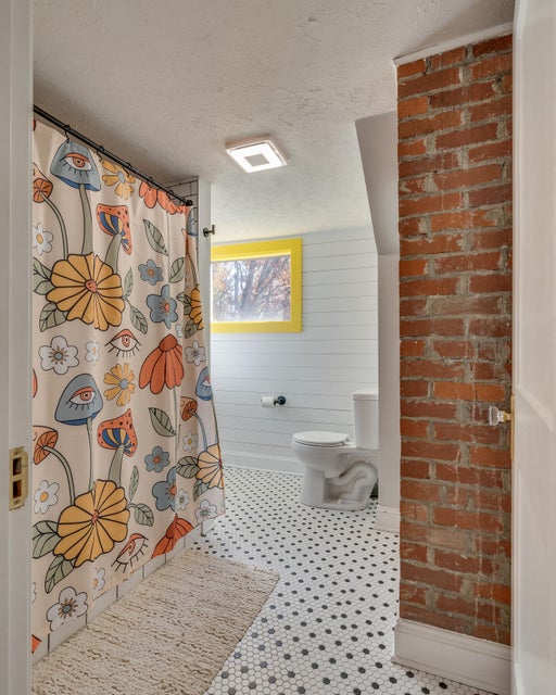 Photo #25: 1288 Catawba Street
