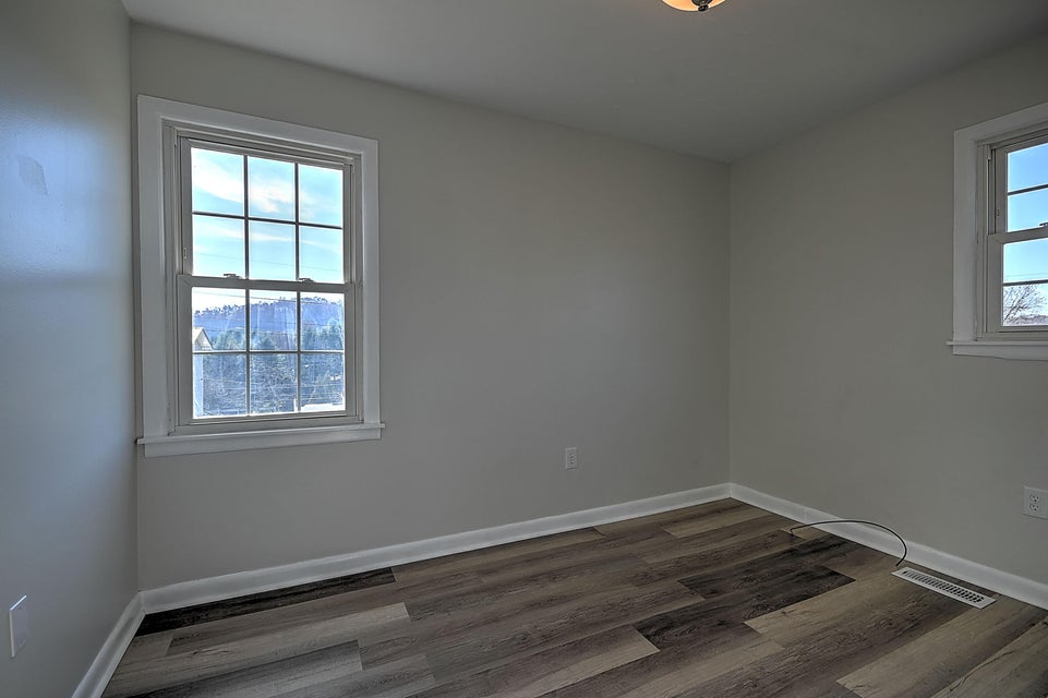 Photo #31: 29254 Lanier Drive