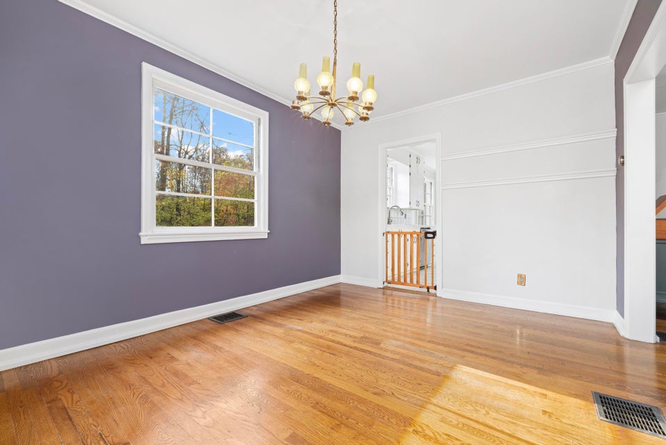 Photo #12: 911 Woodland Avenue