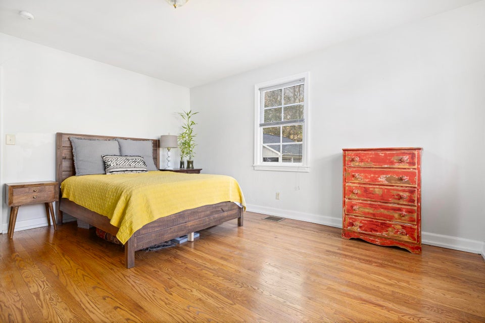 Photo #21: 911 Woodland Avenue