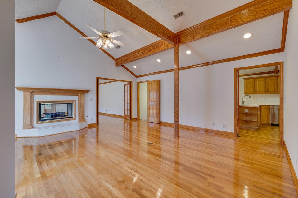 Photo #6: 246 Worthington Drive