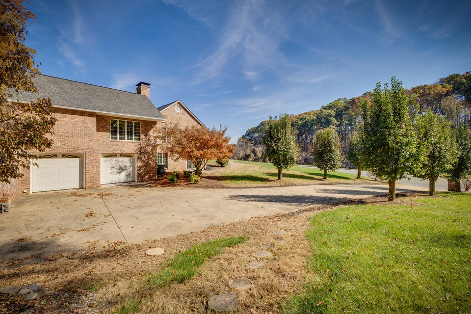 Photo #74: 246 Worthington Drive