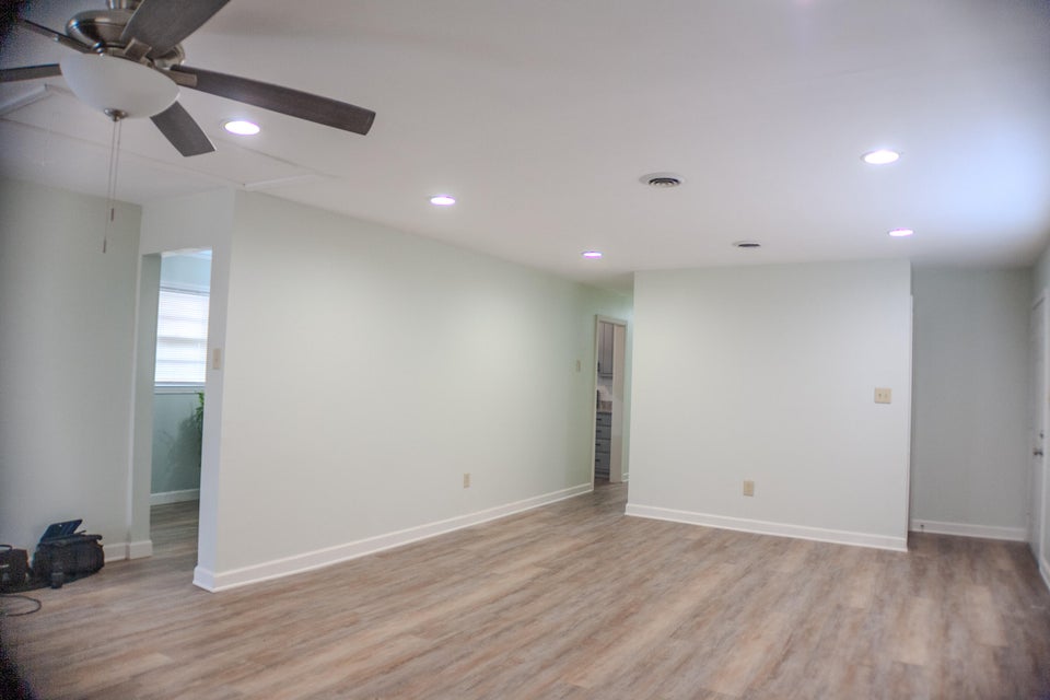 Photo #6: 15414 Siesta Avenue
