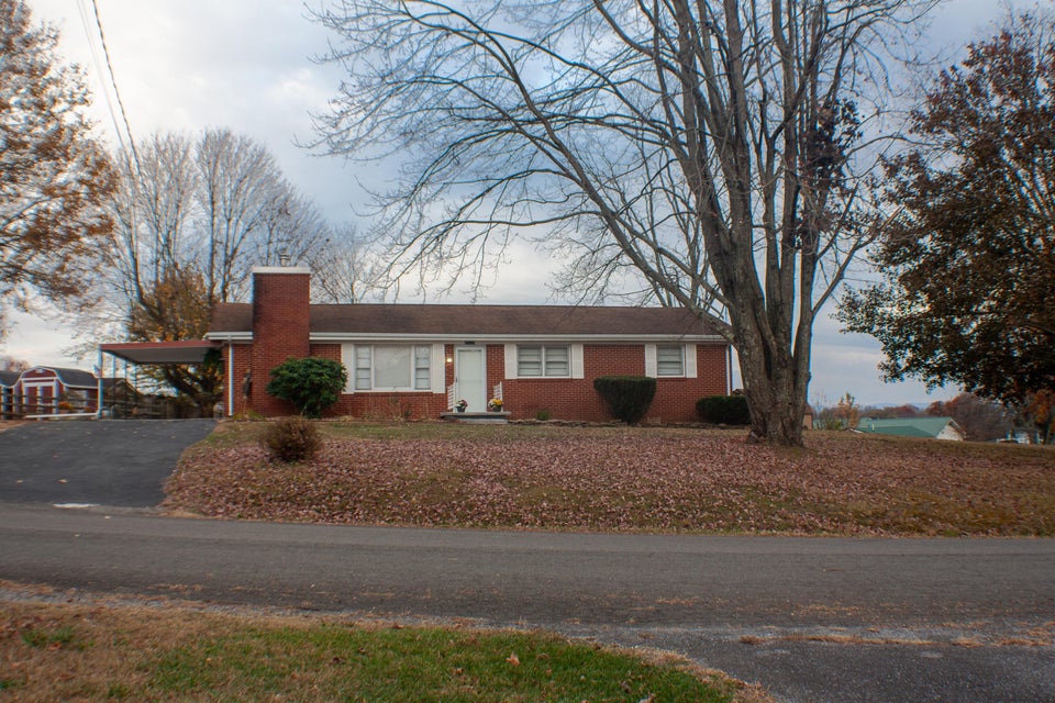Photo #35: 15414 Siesta Avenue