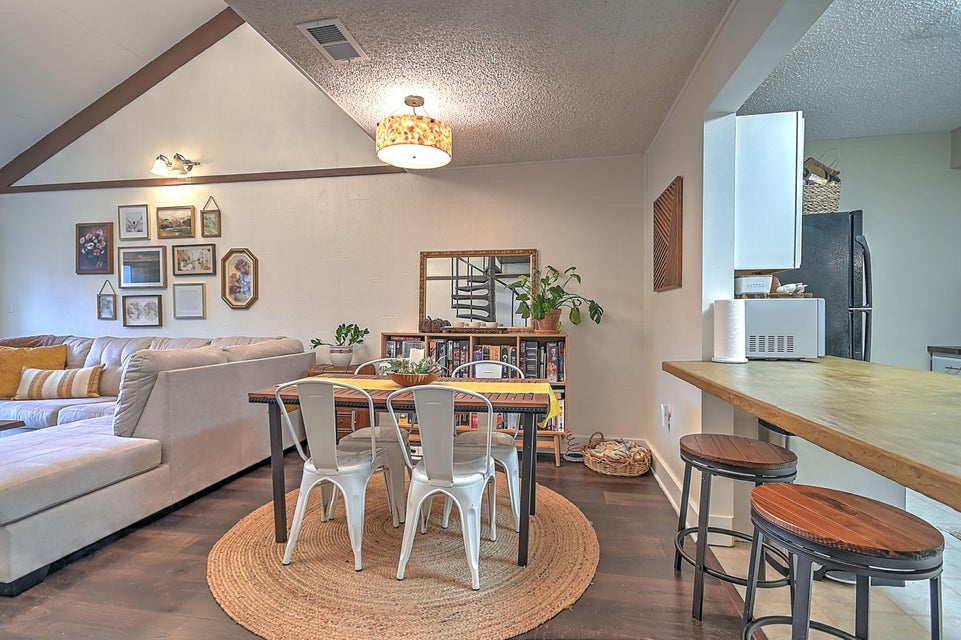 Photo #5: 780 Hamilton Rd