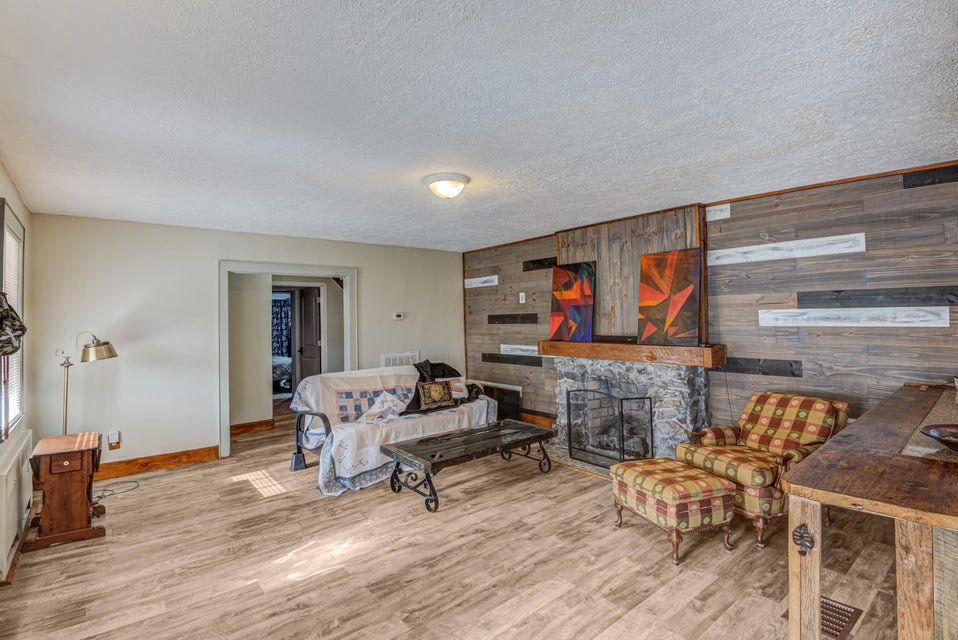 Photo #11: 810 Forest Street