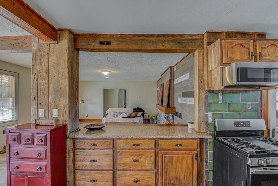 Photo #37: 810 Forest Street