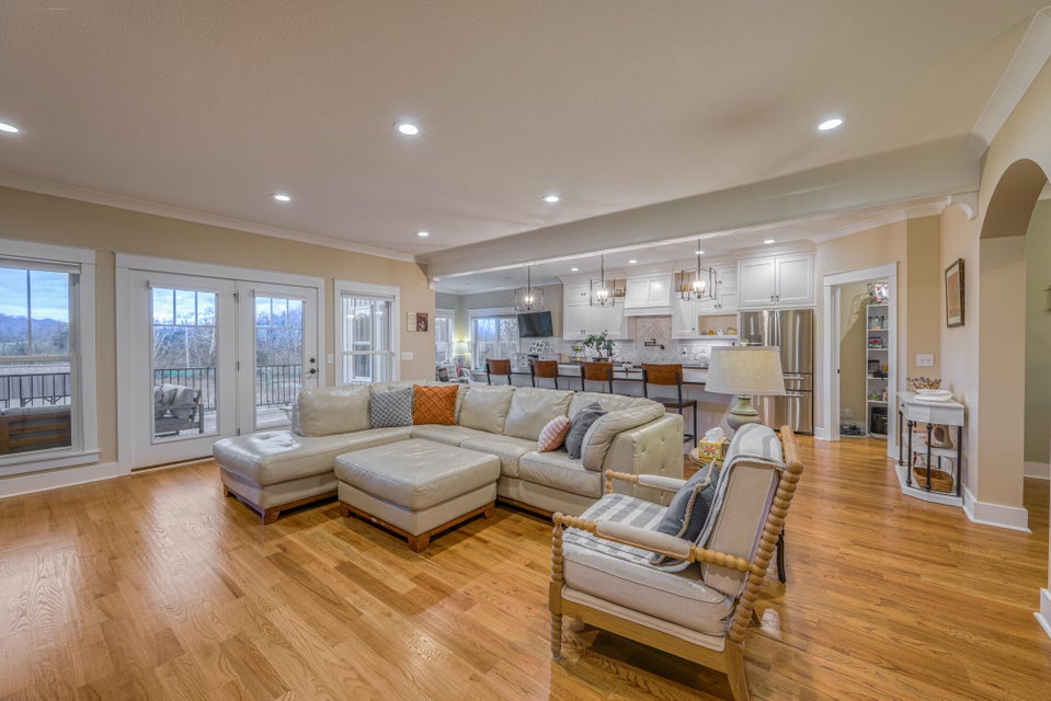 Photo #4: 214 Charlton Court