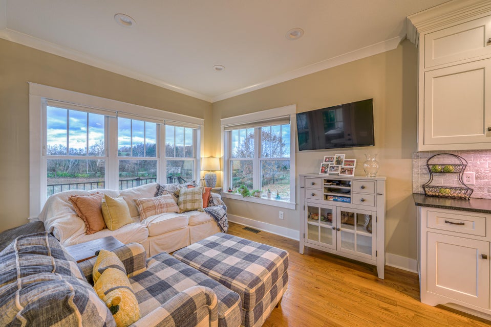 Photo #11: 214 Charlton Court