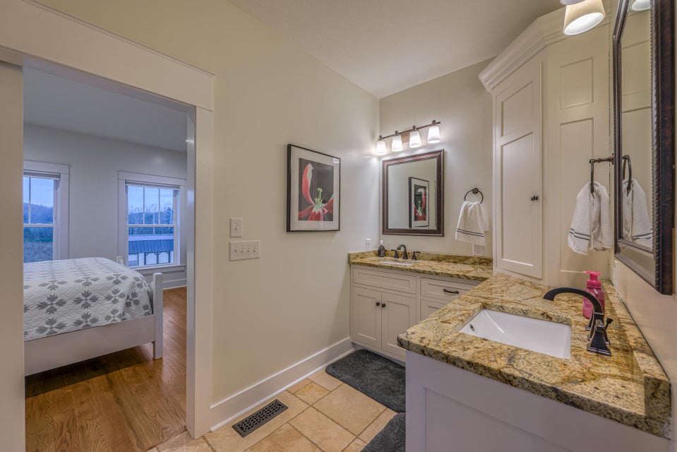 Photo #20: 214 Charlton Court